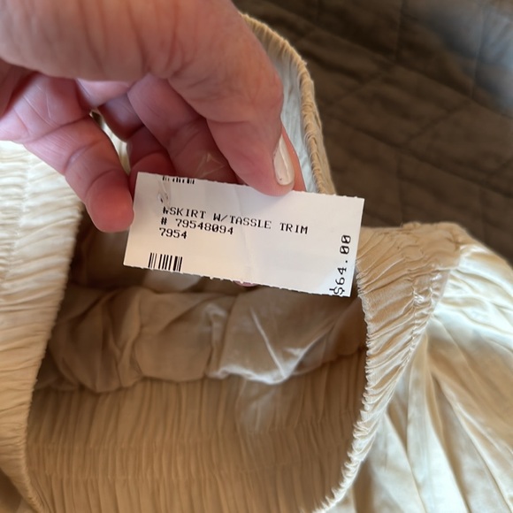 Brand new RYU short skirt. Champagne color. - Picture 5 of 6